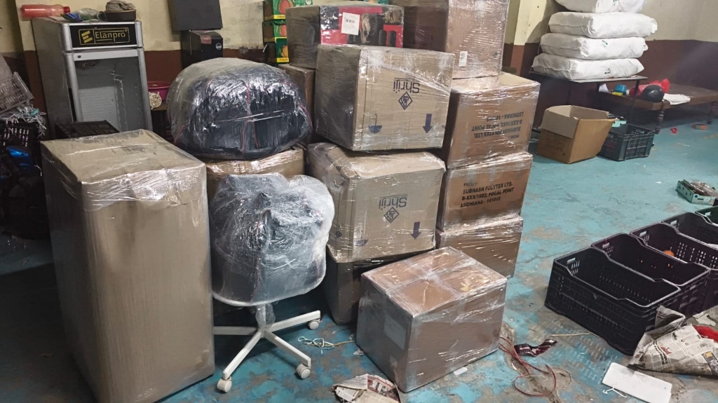Commercial & Home Goods Warehouse Staging